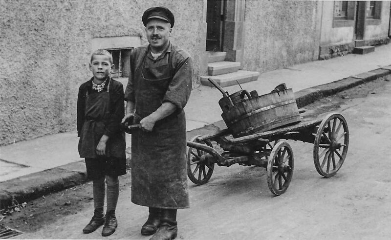 Datei:GHV Kuefer Muensinger 1942.JPG