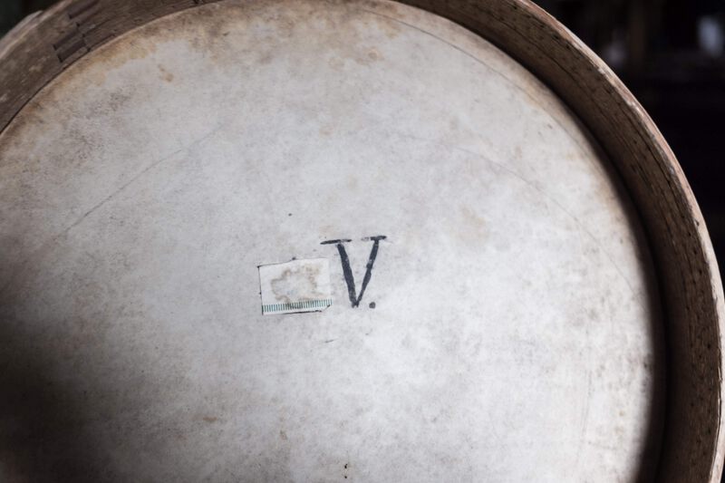 Datei:GHV Apotheke-Sieb-5B-Boden-o.jpeg